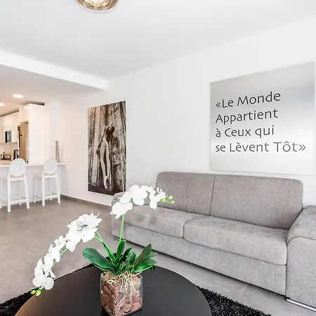 By Riva - Beautiful 1 Bedroom Chic In Banus Gardens *