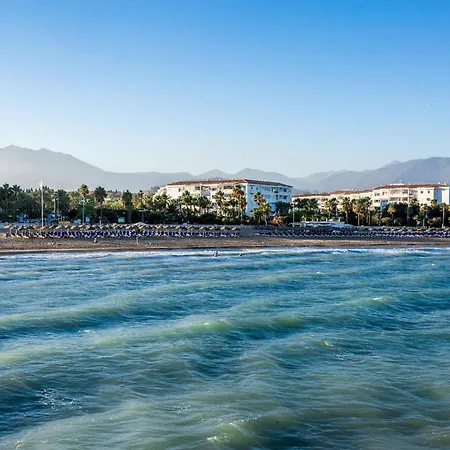By Riva - Beautiful 1 Bedroom Chic In Banus Gardens *