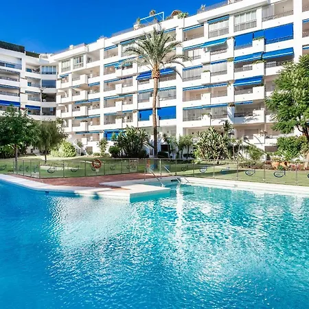 By Riva - Beautiful 1 Bedroom Chic In Banus Gardens