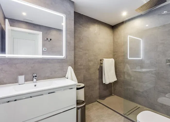 By Riva - Beautiful 1 Bedroom Chic In Banus Gardens