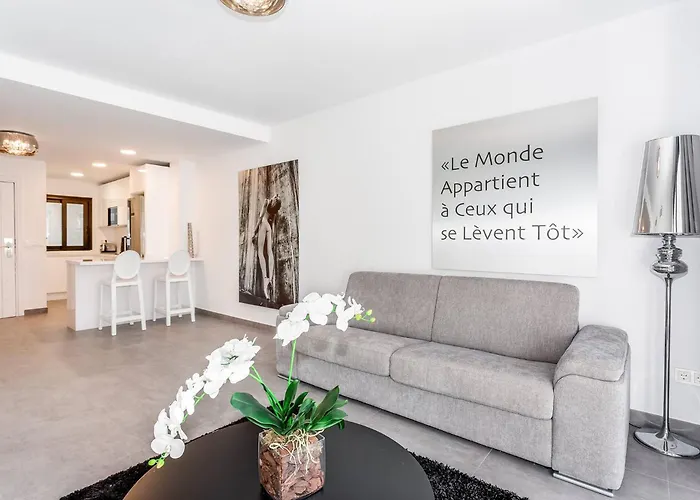 By Riva - Beautiful 1 Bedroom Chic In Banus Gardens *