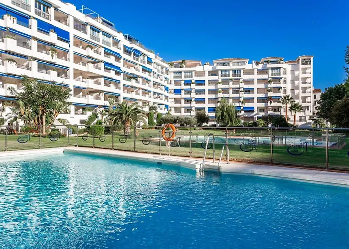 By Riva - Beautiful 1 Bedroom Chic In Banus Gardens 公寓 马尔韦利亚