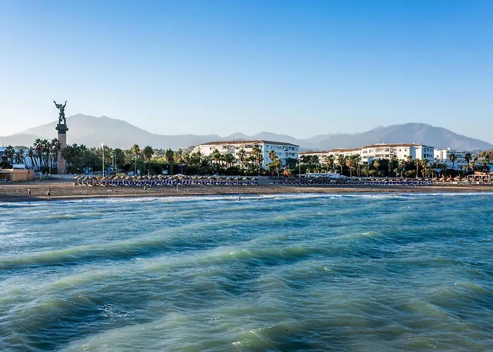 By Riva - Beautiful 1 Bedroom Chic In Banus Gardens *