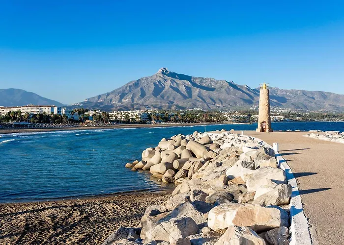 By Riva - Beautiful 1 Bedroom Chic In Banus Gardens *